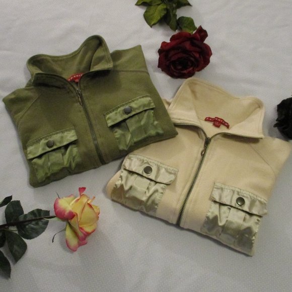 π J.J BASICS VINTAGE GREEN AND BEIGE (2) FULL-ZIP CROP TOPS β SIZE L π - Picture 1 of 15
